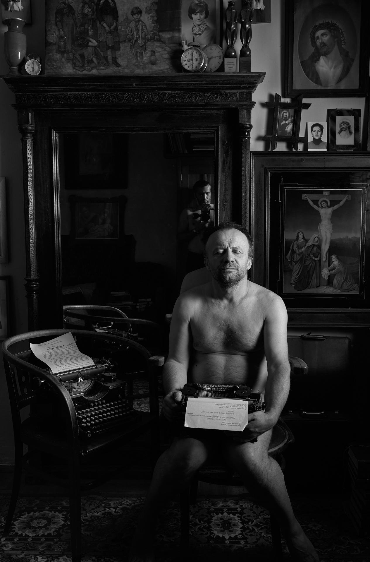 European Photography Awards Winner - Portraits of famous and interesting personalities of Ukraine