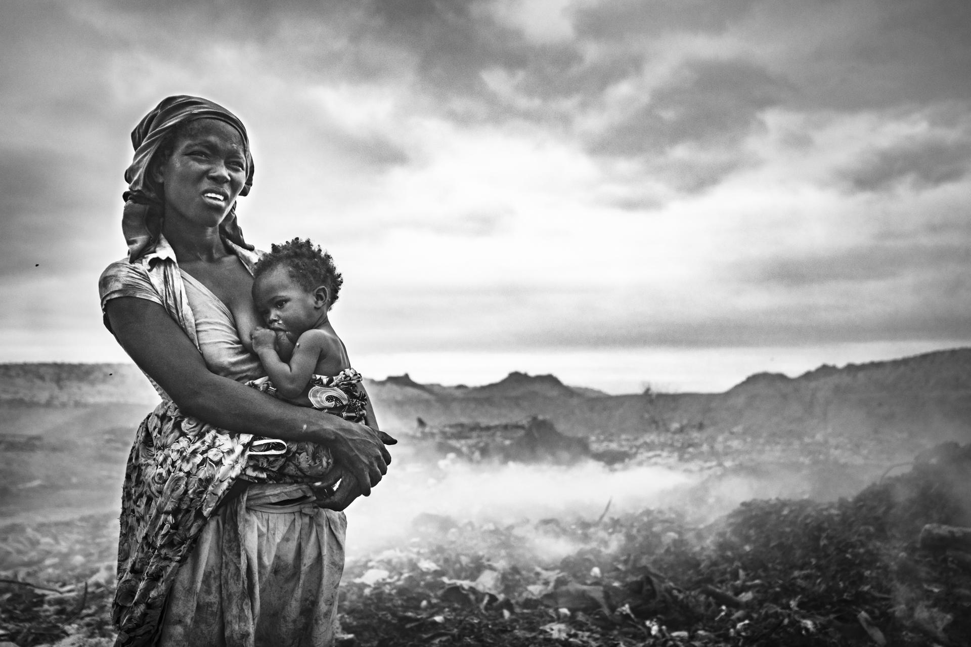 European Photography Awards Winner - Resilient mothers