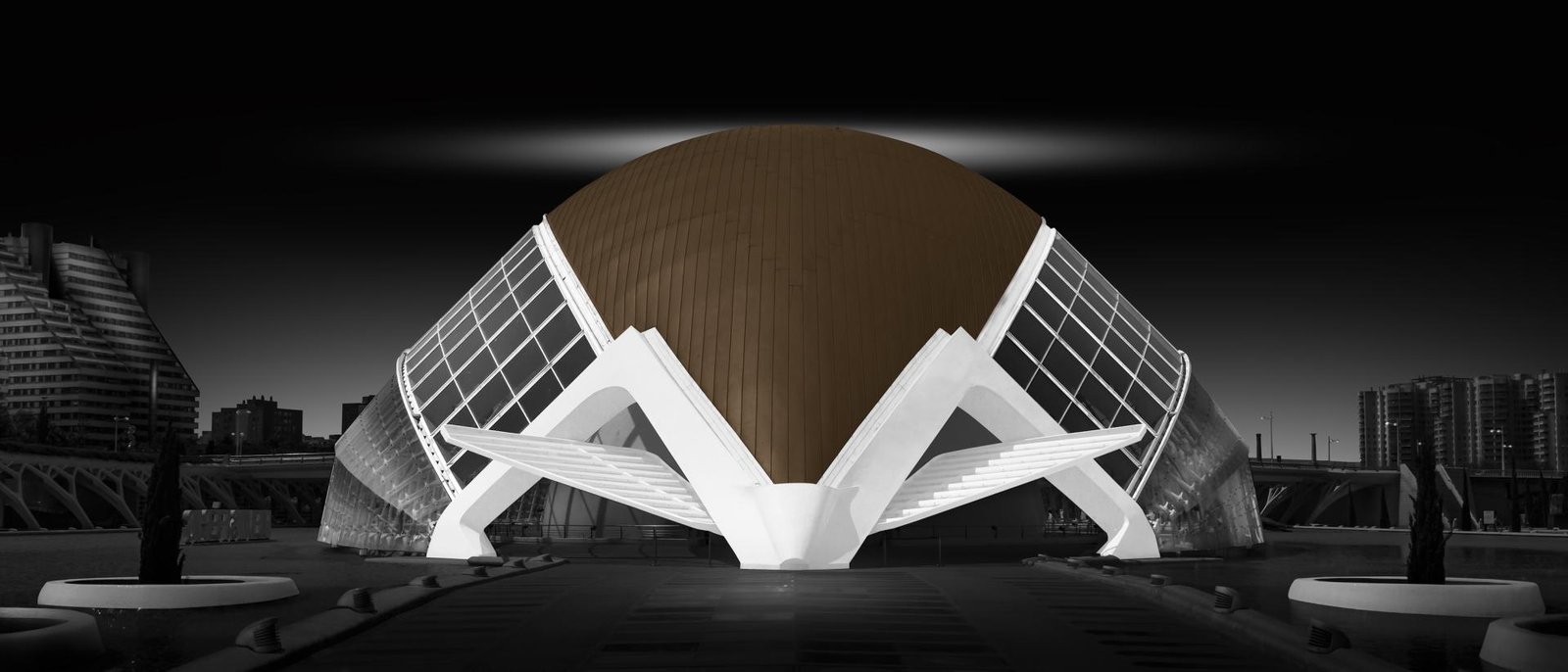 European Photography Awards Winner - alien in the city