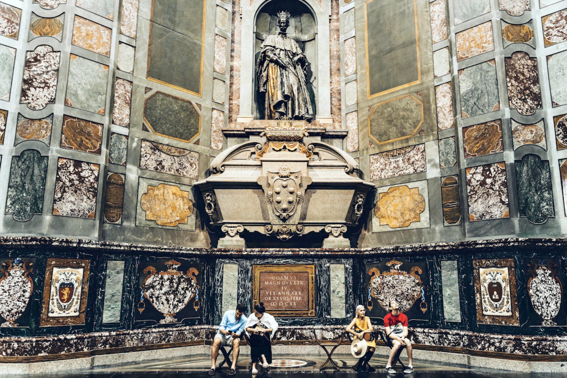 European Photography Awards Winner - Turistas di Medici