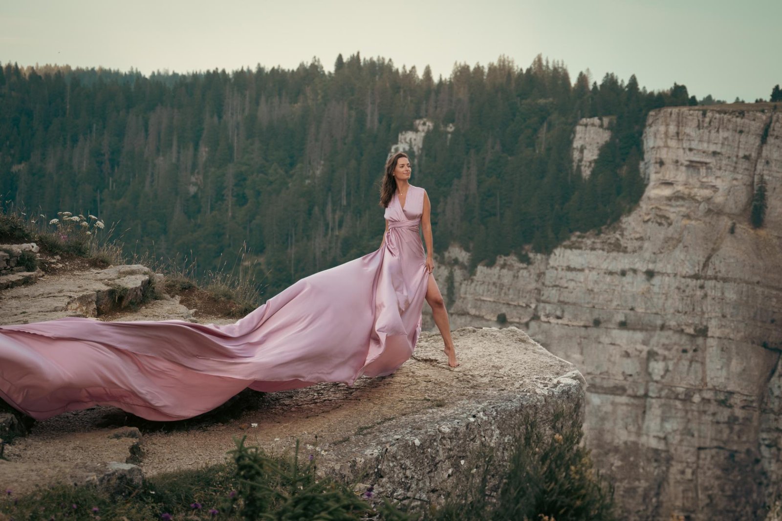 European Photography Awards Winner - The weight she wears with grace